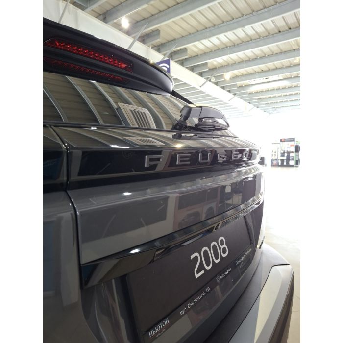 PEUGEOT 2008 GT1.2 Hybrid 136 к.с. АКПП-6