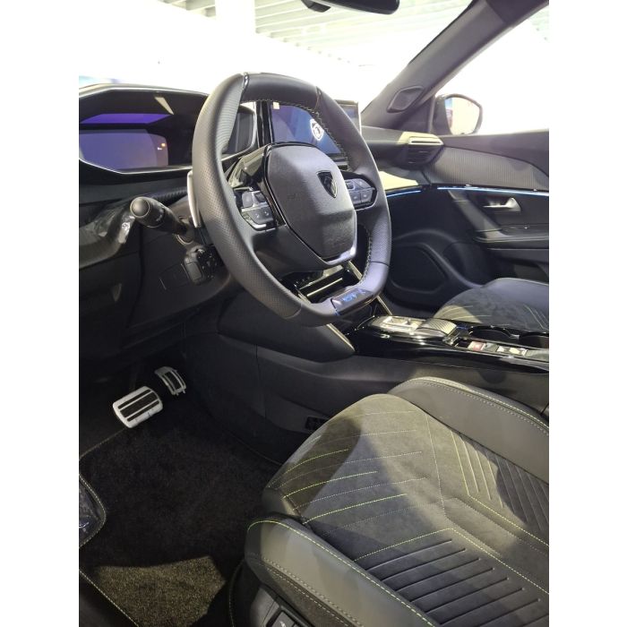PEUGEOT 2008 GT1.2 Hybrid 136 к.с. АКПП-6