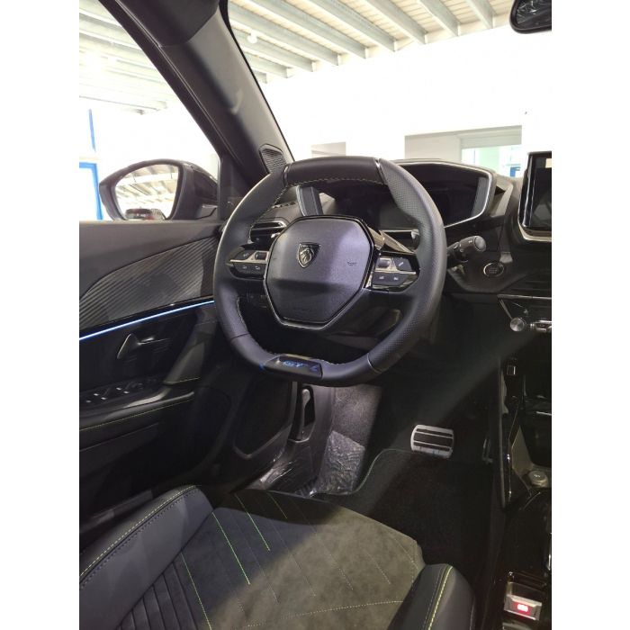 PEUGEOT 2008 GT1.2 Hybrid 136 к.с. АКПП-6